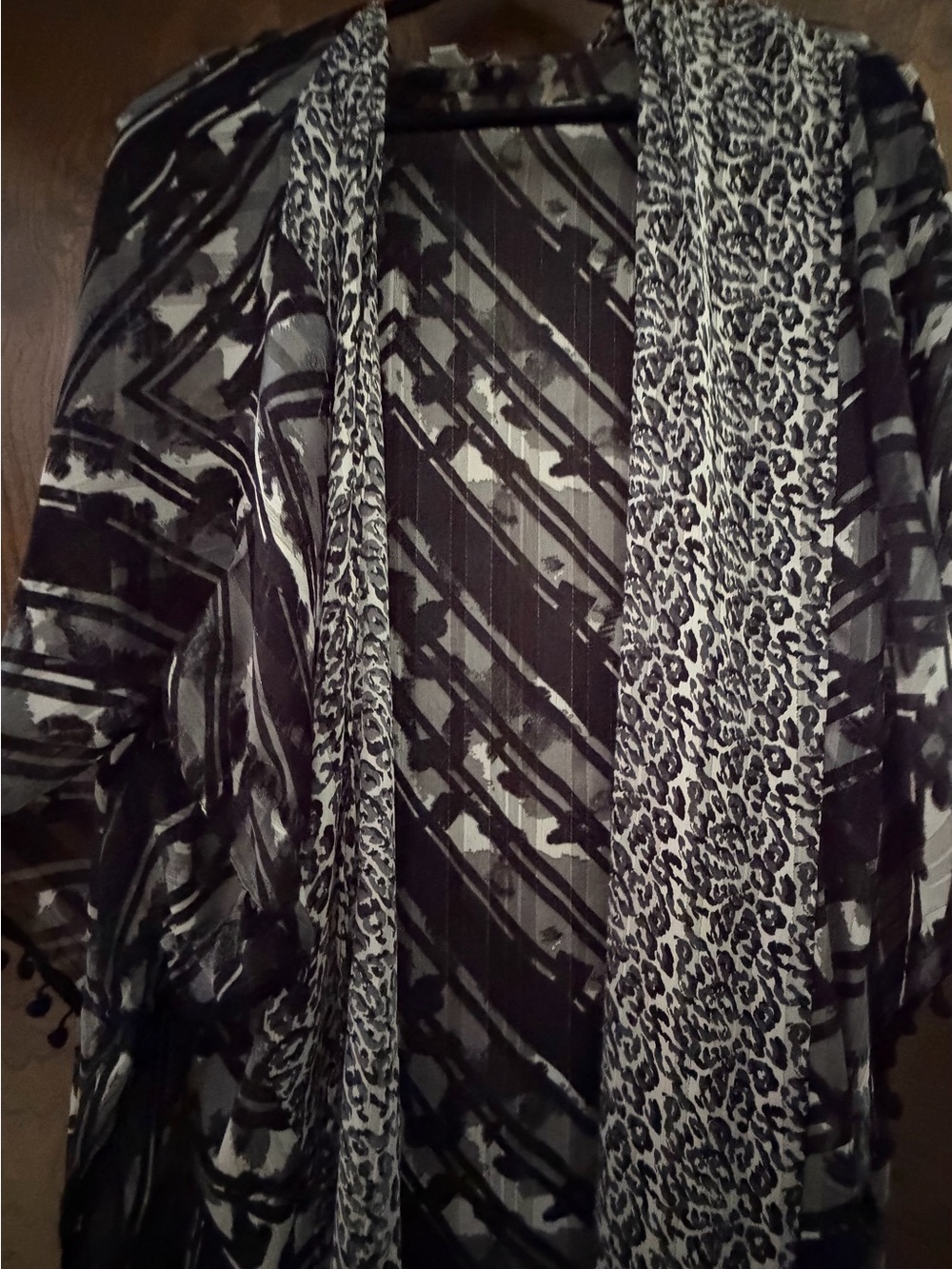 Black & White Patterned Women's Swim Coverup